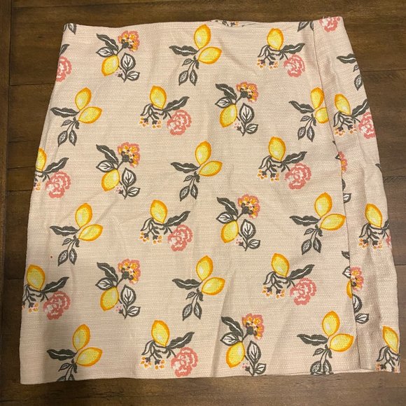 LOFT Lemon Floral Pencil Skirt - Picture 3 of 6